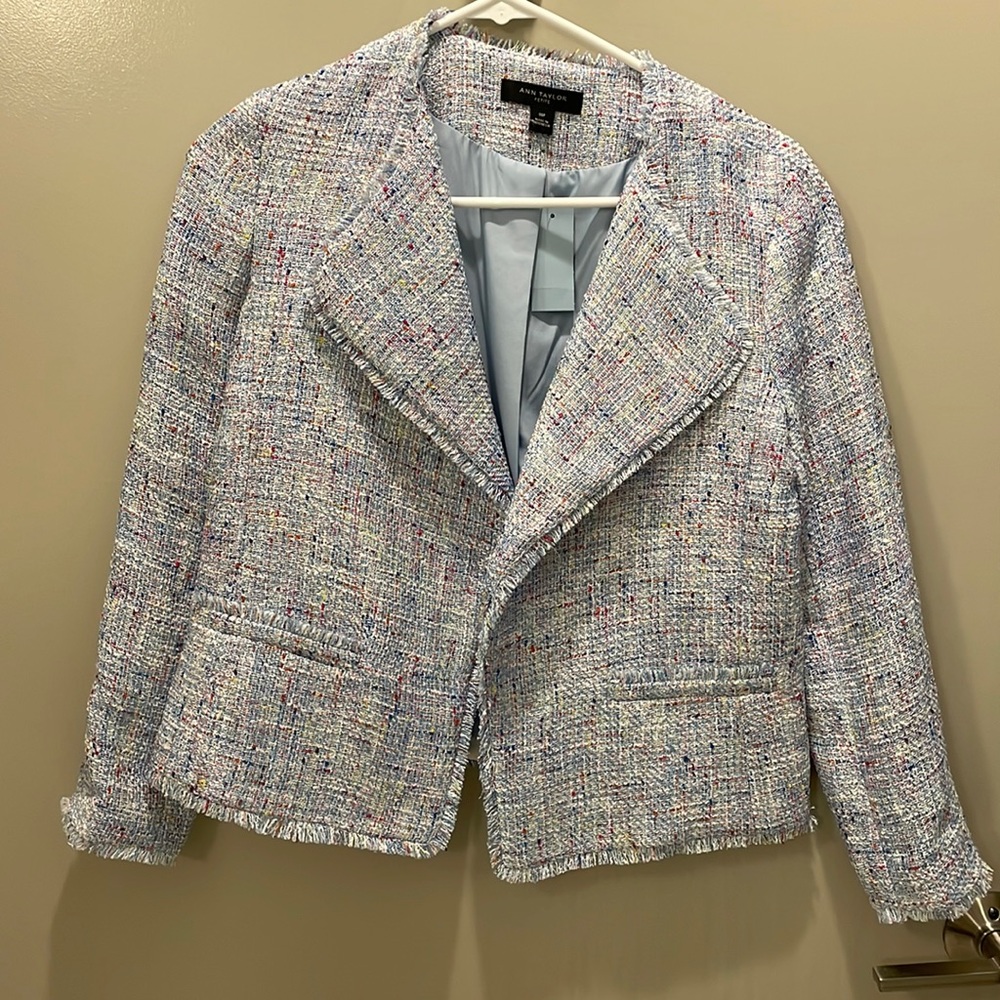 Anne Taylor tweed multi color blazer. 00P. New with tags and machine washable